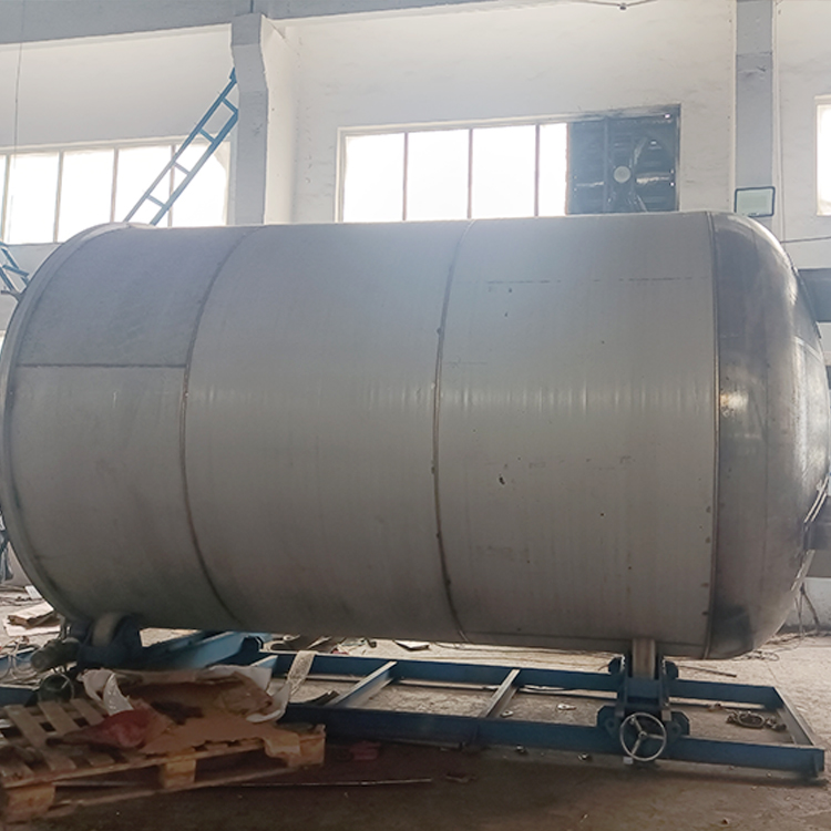 304大型不銹鋼儲罐